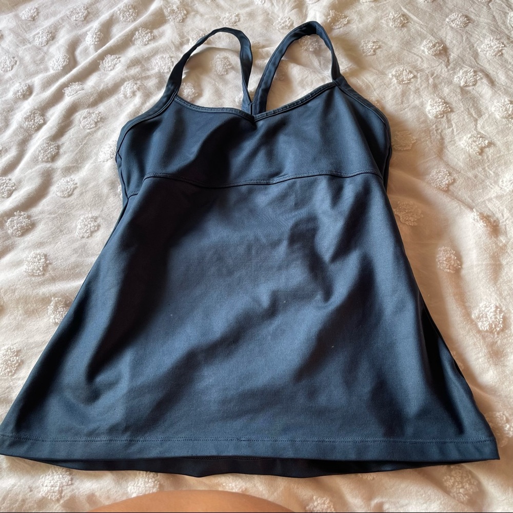 Alo tank top